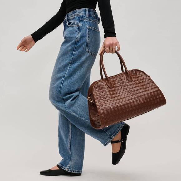 NEW URBAN EXPRESSIONS rhonda woven tote in chocolate